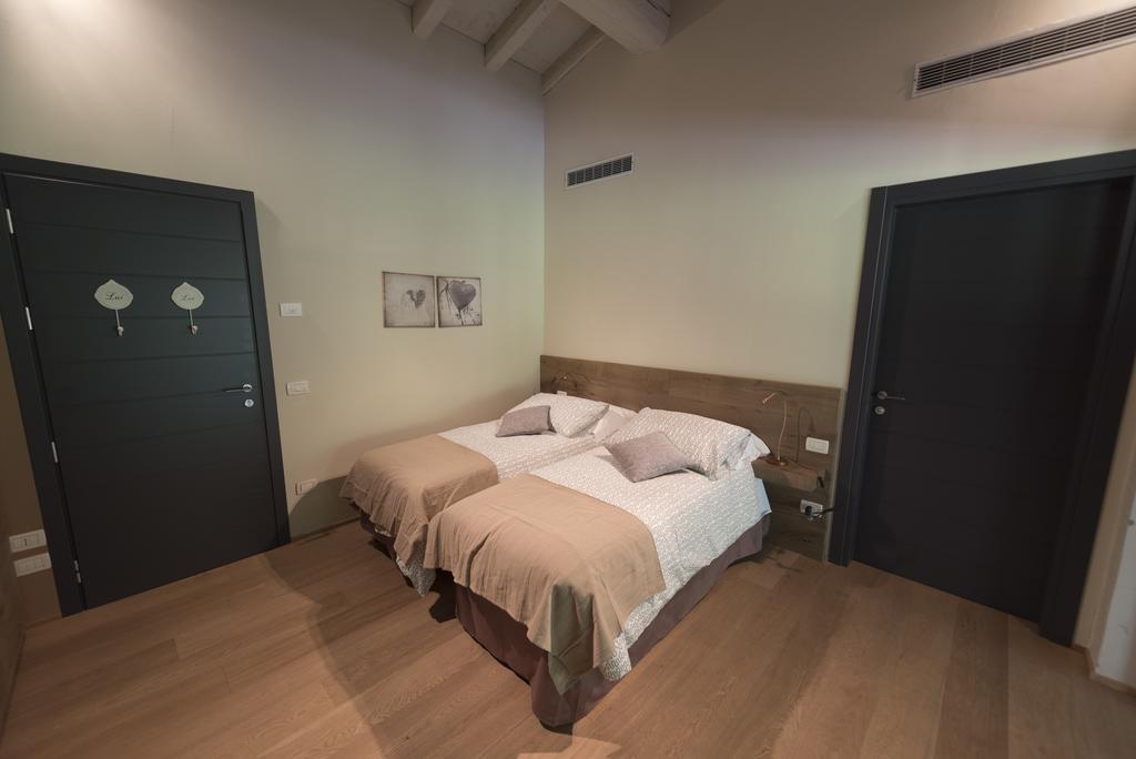 Agriturismo Locanda Del Pesco Collebeato Ruang foto